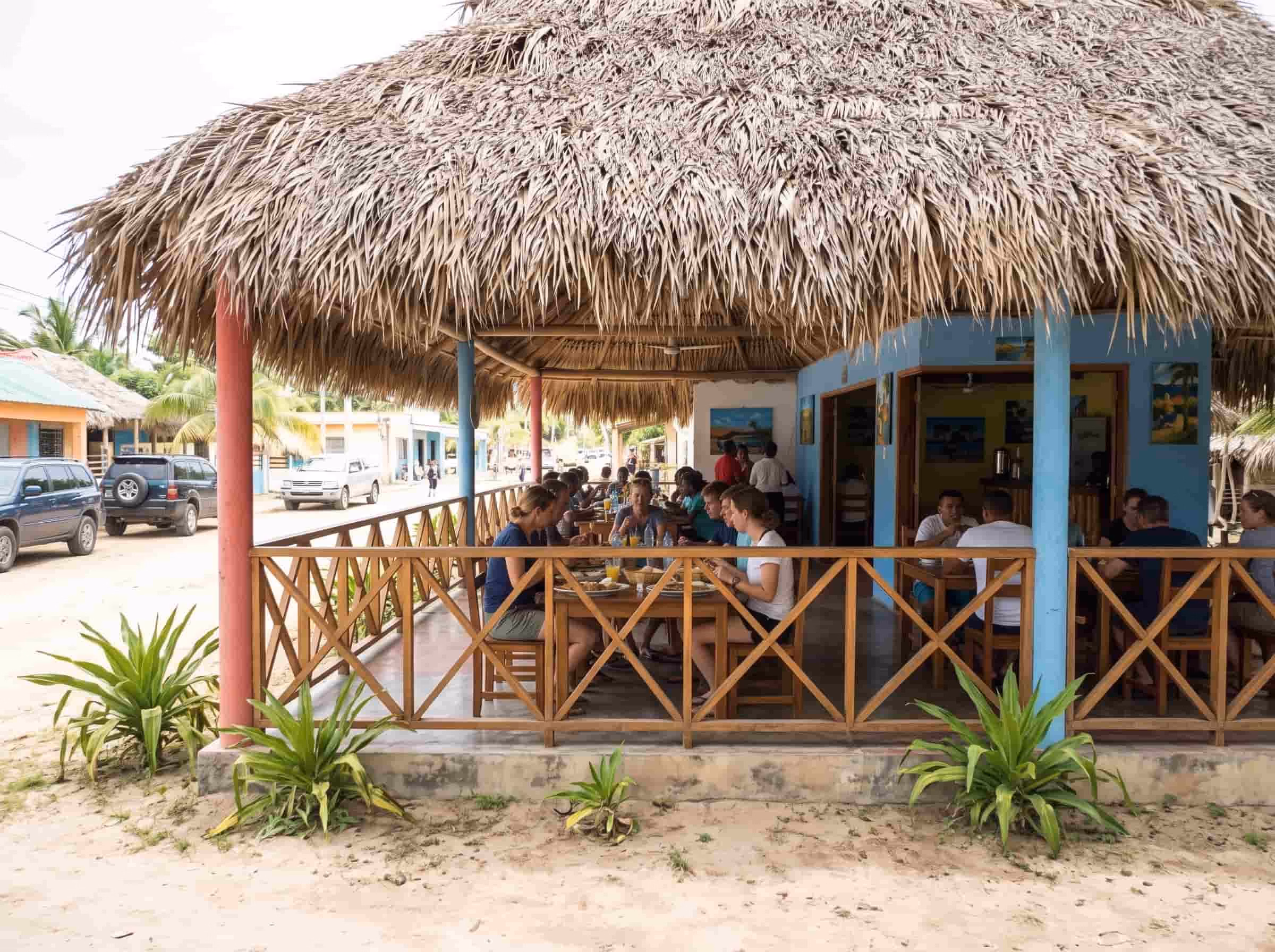restaurant near totumo volcano colombia